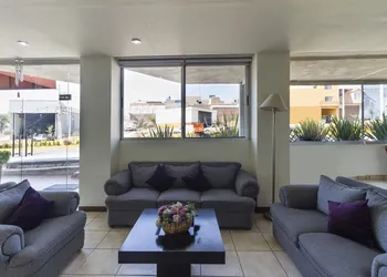 Capital O Plaza Galindo hotel thumbnail 7