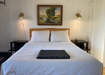 Grayhaven Motel hotel thumbnail 7