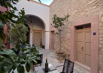 Hotel Casa Once hotel thumbnail 8