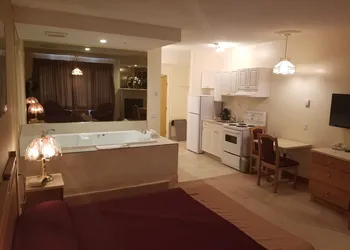 New Imperial Suites hotel thumbnail 6