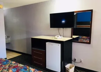 Fulton Inn Motel hotel thumbnail 7