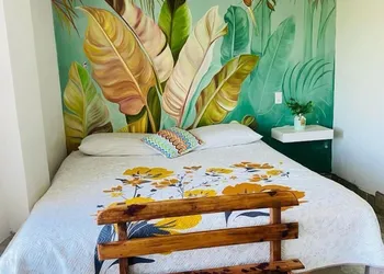 K&M Hotel hotel thumbnail 8