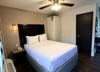 Hotel America hotel thumbnail 6