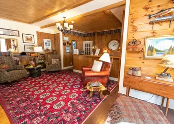 Waybury Inn hotel thumbnail 3