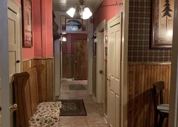 Waybury Inn hotel thumbnail 4