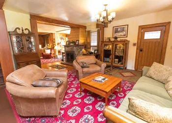 Waybury Inn hotel thumbnail 6