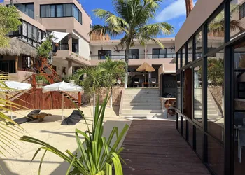 Bahía Tolok hotel thumbnail 8