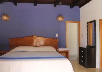 Hotel de las Flores hotel thumbnail 6