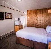Superior Motel & Suites hotel detail image 3
