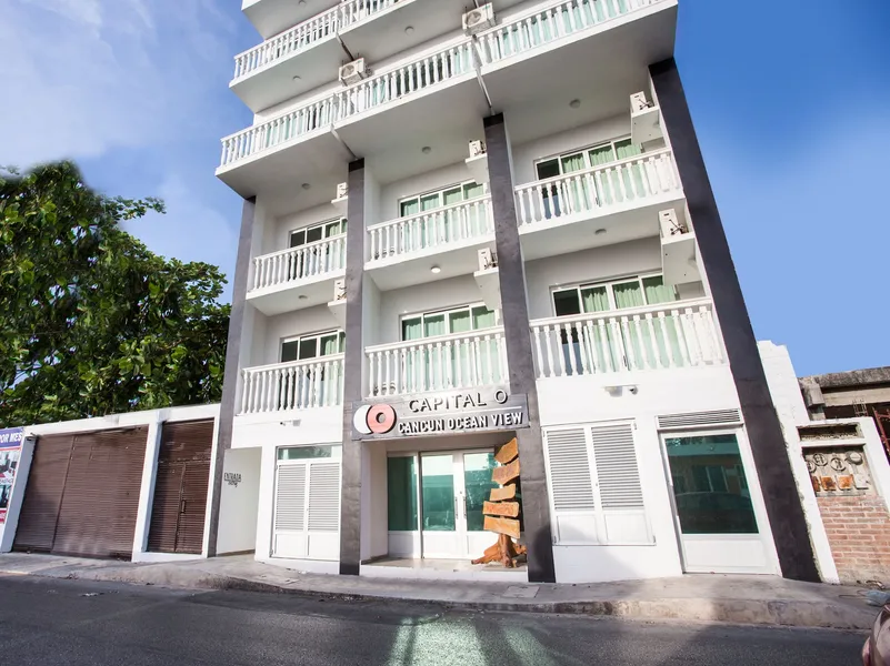 Capital O Cancun Ocean View hotel detail image 2