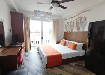 Capital O Cancun Ocean View hotel thumbnail 7