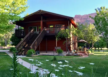 Castle Valley Inn hotel thumbnail 2