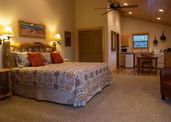Castle Valley Inn hotel thumbnail 8