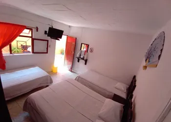 Reforma Inn hotel thumbnail 3