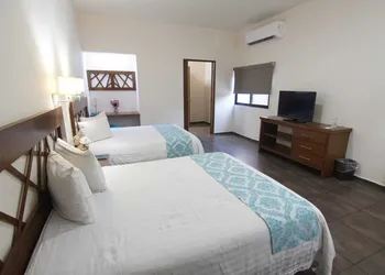 Hotel Tres Soles hotel thumbnail 6