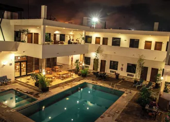 Hotel Tres Soles hotel thumbnail 8