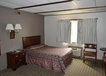Countryside Inn hotel thumbnail 8