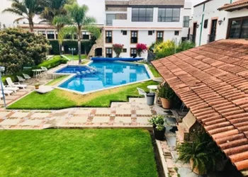 Hotel La Mansión hotel thumbnail 6