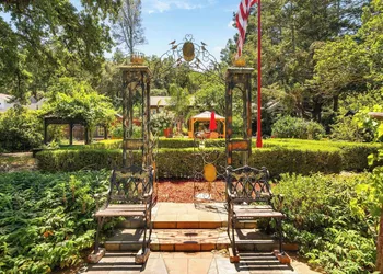 Potter's Foothill House hotel thumbnail 2