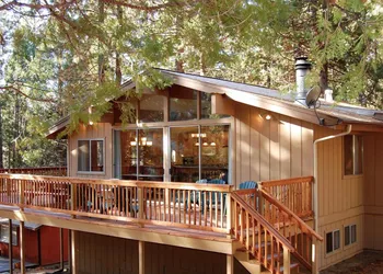 Arrow Lodge hotel thumbnail 2