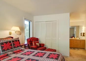 Christy Lane Condo hotel thumbnail 7