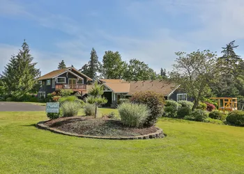 Brookside Bed & Breakfast hotel thumbnail 6