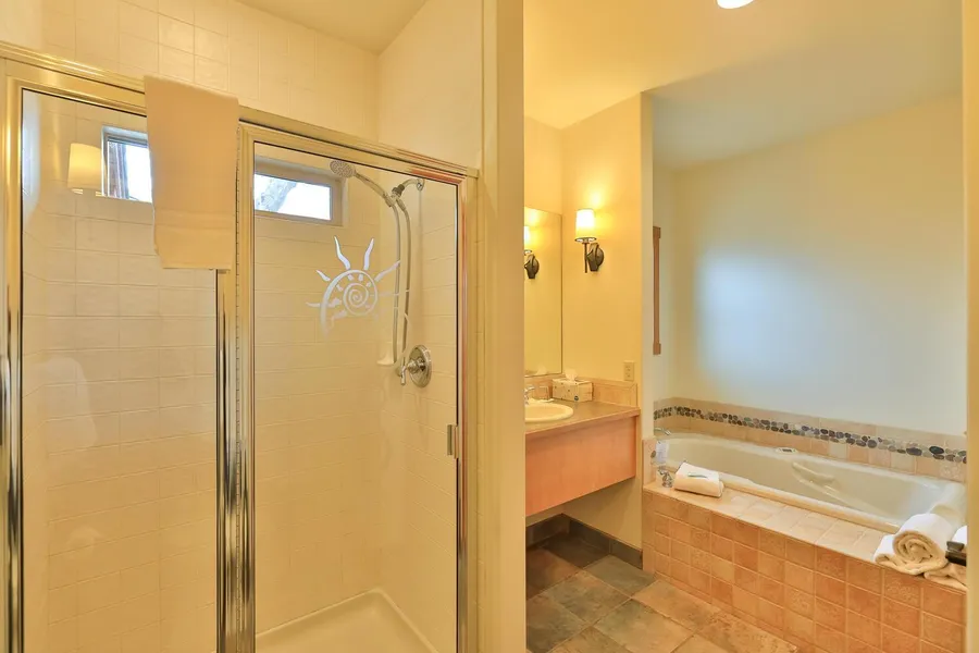 Solstice Suites hotel detail image 2