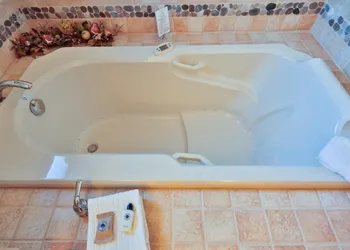 Solstice Suites hotel thumbnail 3