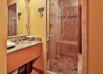 Solstice Suites hotel thumbnail 4