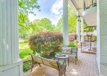 Azalea Plantation B&B hotel thumbnail 2