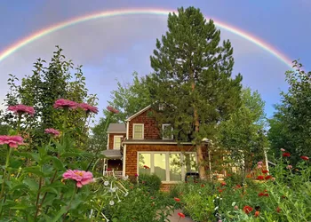 Sunflower Hill Inn hotel thumbnail 2