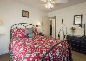 Sunflower Hill Inn hotel thumbnail 4