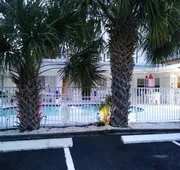 Tropical Sky Ranch Motel hotel detail image 4