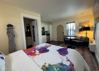 EO Bungalows – Adults Only hotel thumbnail 6