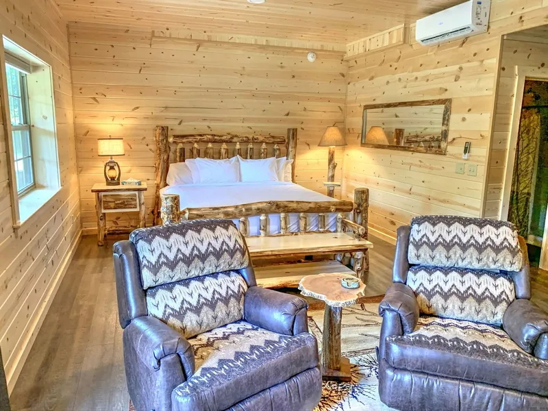 Cricket Hill Lodge & Cabins hotel detail image 6