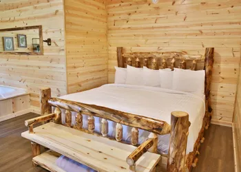 Cricket Hill Lodge & Cabins hotel thumbnail 8