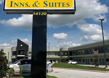 Scottish Inns and Suites Scarsdale hotel thumbnail 4