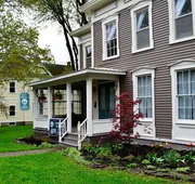 John Henry Bed & Breakfast hotel detail image 3