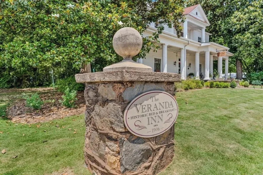 The Veranda Historic Inn hotel detail image 2