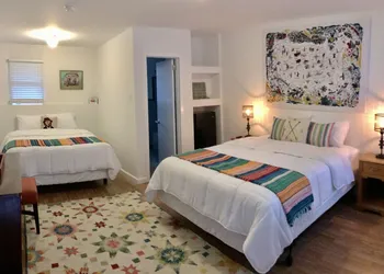 Dame Fortune's Cottage Court hotel thumbnail 7