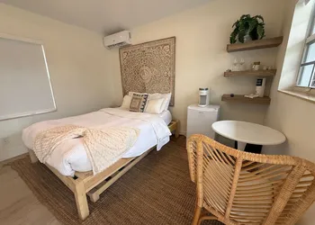 Seahorse Beach Bungalows hotel thumbnail 7