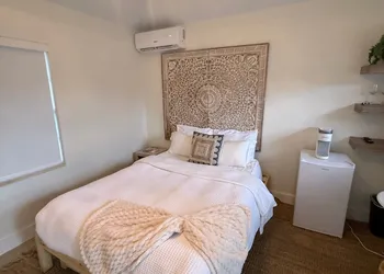 Seahorse Beach Bungalows hotel thumbnail 8