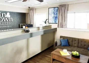 InTown Suites Extended Stay West Palm Beach FL hotel thumbnail 2