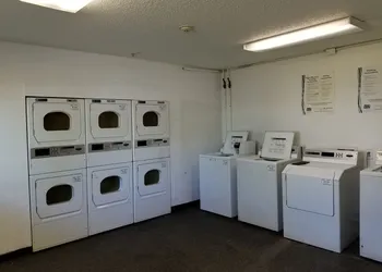 InTown Suites Extended Stay Tampa FL hotel thumbnail 5