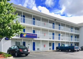 InTown Suites Extended Stay North Charleston SC – Rivers Ave hotel thumbnail 5