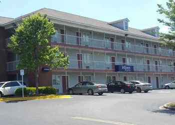 InTown Suites Extended Stay Birmingham AL - Hoover hotel thumbnail 2