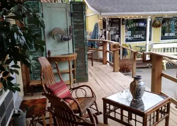 The Iris Garden Downtown Cottages and Suites hotel thumbnail 7
