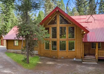 Lodgepole Lookout by KABINO Hot Tub Garage Foosball Fire Pit Theater Room U-Shaped Driveway hotel thumbnail 4