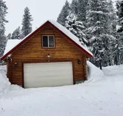 Lodgepole Lookout by KABINO Hot Tub Garage Foosball Fire Pit Theater Room U-Shaped Driveway hotel detail image 5