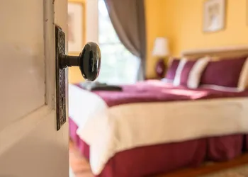 The Fox and Owl Inn hotel thumbnail 8